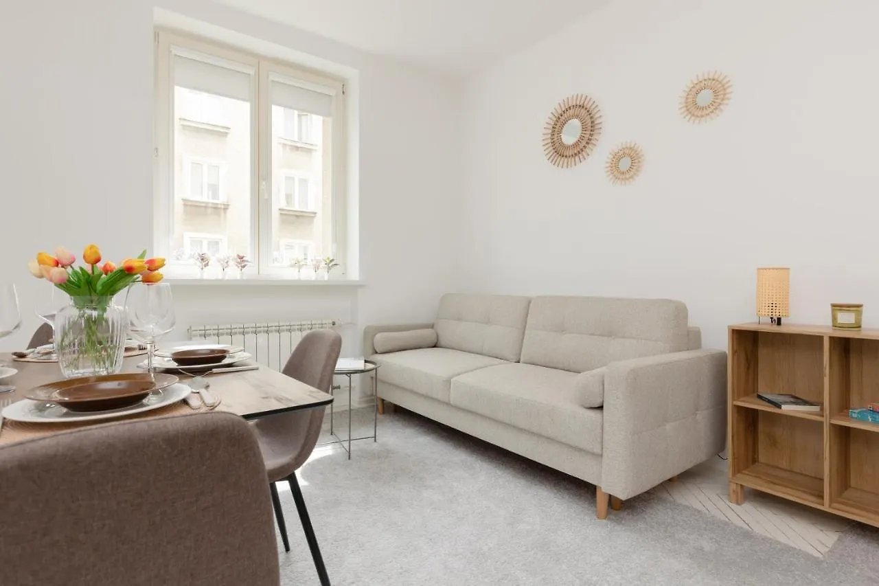 Warsaw City Centre Apartment Sniadeckich Near Metro Station By Noclegi Renters kontakter