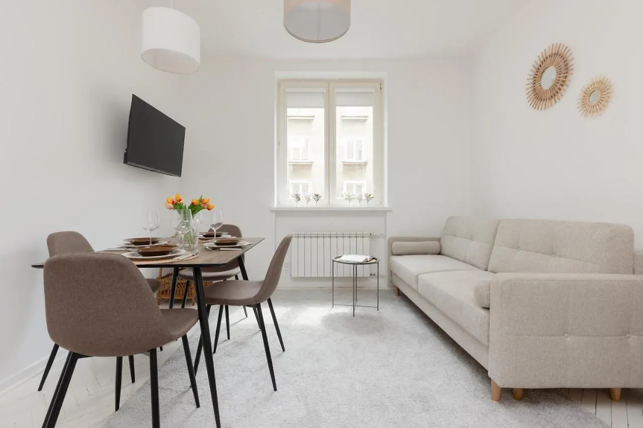 Warsaw City Centre Apartment Sniadeckich Near Metro Station By Noclegi Renters 0*,  Polen