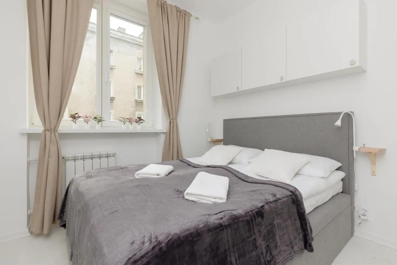 Warsaw City Centre Apartment Sniadeckich Near Metro Station By Noclegi Renters